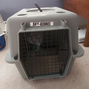 Sky kennel crate carrier for cats or small dogs ideal for flights